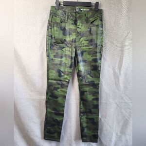 NWT- NY&C Camo High-rise Skinny Jeans